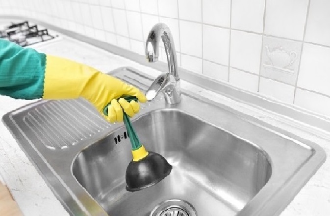 Kandira Mutfak Tikali Boru Açma